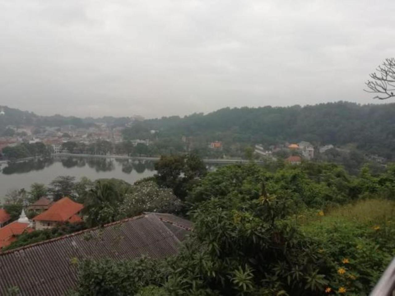 Medhani Kandy Exterior photo